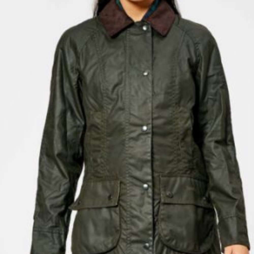 Women’s classic wax size 6 Barbour jacket!